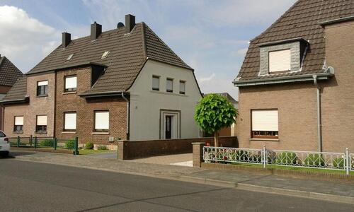 Foto - Haus zu vermieten - 950,00&nbsp;EUR Kaltmiete, ca.&nbsp; 102,00&nbsp;m&sup2;