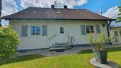 Foto - Idyllisches Einfamilienhaus mit wunderschönem Garten und Pool
