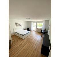 Möbliertes WG-Zimmer mit Balkon in sanierter Wohnung - München Sendling-Westpark