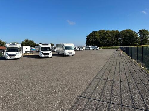Foto - Stellplatz für Caravan Wohnwagen – Sicher & Fachgerecht – 35 €