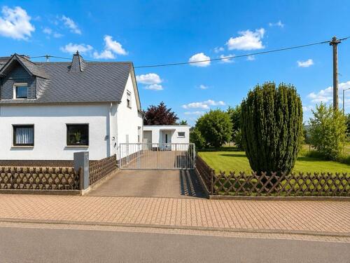Foto - Familienparadies in zentraler Lage auf 1635m2 Grundstück