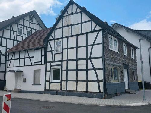 Foto - 10 Zimmer Einfamilienhaus zum Kaufen in Medebach
