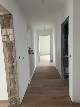 Foto - Kernsanierte 3 Zimmer Wohnung in Mutterstadt