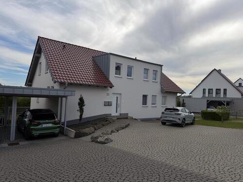 Foto - Moderne, helle 4-Zimmer-Wohnung mit Terrasse und Gartennutzung