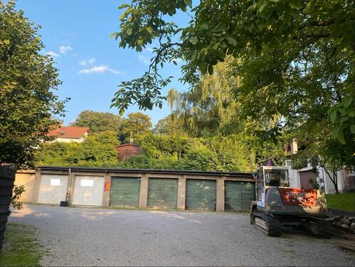 Foto - Stellplätze auf Hinterhof in Solingen Mitte