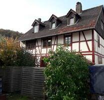 Stadtnahes Generationenhaus Fachwerk mit Garten & Bootssteg - Staufenberg