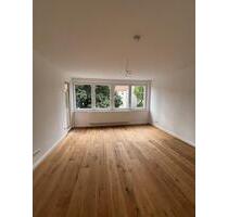 Zentrale, hochwertig kernsanierte Wohnung mit zwei Zimmern und neuer Einbauküche - Hannover Ricklingen