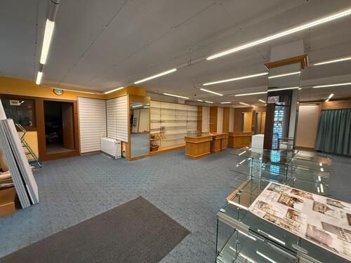 Foto - Gewerbefläche 1A Lage - 600,00 EUR Kaltmiete,