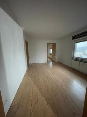 Foto - Schöne kernsanierte 3 Zimmer Wohnung in 56472 Hof zu vermieten!