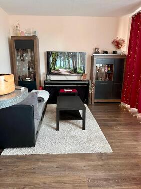 Foto - Nachmieter für 3 Zimmer Wohnung in ruhiger Lage teils möbliert