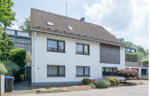 Foto - Helle 2,5-Zimmer-Wohnung mit Einbauküche – ca. 70 m²