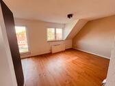 Foto - Kernsanierte 3-Zimmer-Wohnung mit Balkon & neuer Einbauküche
