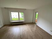 Foto - bezugsfertig: 3-Zimmer-Wohnung in Plettenberg Kersmecke mit Balkon und Boden