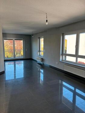 Foto - Schöne Wohnung mit separatem Eingang, EBK und großem Balkon