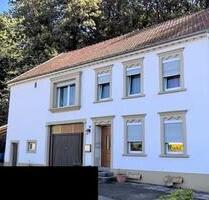 Sanierungsbedürftiges Haus mit großem Grundstück - Wadern