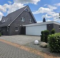 Einfamilienhaus zur Miete - 2.150,00 EUR Kaltmiete, ca.  173,00 m² in Oldendorf (PLZ: 21726)