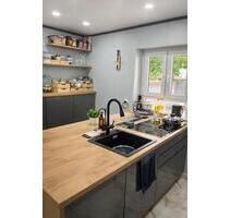 Mehrfamilienhaus – kernsaniert, bezugsfrei, provisionsfrei - Schweinfurt Gartenstadt