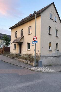 Foto - Haus mit genehmigtem Neubauprojekt