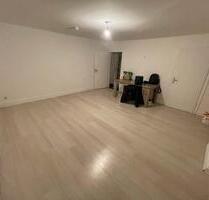 Helle 2-Zimmer-Wohnung nähe Mercedes - Rastatt