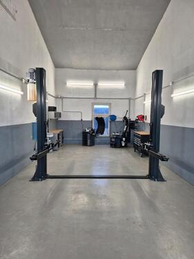 Foto - KFZ Werkstatt zu vermieten - 1.700,00&nbsp;EUR Kaltmiete, ca.&nbsp; 50,00&nbsp;m&sup2;