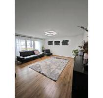 helle 4 Zimmer-Wohnung mit ausgebautem Dachboden, - Öhringen