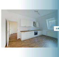 Sanierte und lichtdurchflutete 2-Zi.-Dachgeschosswohnung mit modernem Wannenbad - Gelsenkirchen Ückendorf