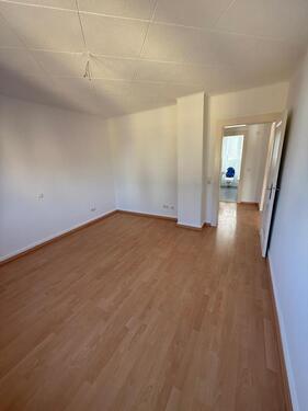 Foto - 2 Zimmer Küche Bad 2ZKB 700 € + 300 € NK