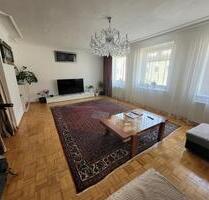 Mietwohnung (125 m²) 4 Zimmerwohnung, über 3 Etagen, mit mini Balkon, in Uelzen, Schuhstr.