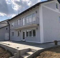 4 Zimmer Wohnung ca 100 qm , grosser Balkon , ruhige Lage - Simbach