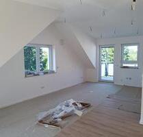 Helle 2-Zi-DG-Wohnung mit Balkon, hohen Decken & offenem Wohnbereich – Erstbezug Privat - Frankfurt am Main Oberrad