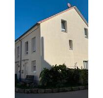 Sehr schöne nahezu neuwertige DHH in Sommerhausen