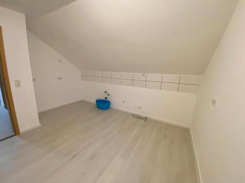 Foto - 3.5 Zimmer Dachgeschoßwohnung zur Miete in Regenstauf