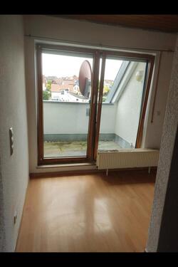 Foto - 2 Zimmerwohnung mit Balkon Kommunikation auf türkisch möglich