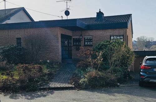 Foto - Großzügiges Haus mit viel Potenzial und ruhiger Lage in Eitorf