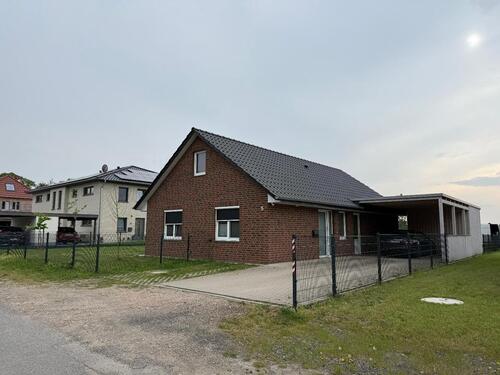 Foto - Modernes EFH mit Garten, Terrasse & Carport in Lavelsloh 