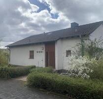 Einfamilienwohnhaus - 180.000,00&nbsp;EUR Kaufpreis, ca.&nbsp; 120,00&nbsp;m&sup2; in Netphen (PLZ: 57250)