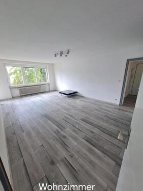 Foto - Helle & geräumige renovierte Wohnung 90 qm 3,5 Zimmer