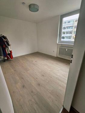 Foto - Ab sofort: Zimmer in Maxvorstadt für 750 Euro an Studentin