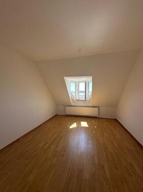 Foto - 3 Zimmer Dachgeschoßwohnung zur Miete in Hannover