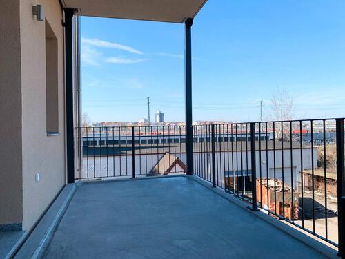 Foto - Erstbezug im sanierten Altbau - Balkon & Einbauküche inklusive! - WE13