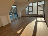 Foto - Helle großzügige 3 Zimmer Wohnung mit großer Terrasse