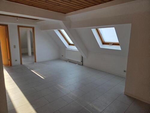 Foto - 3 Zimmer Dachgeschoßwohnung zur Miete in Sankt Ingbert