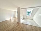 Foto - ***Helle 3-Zimmer-Dachgeschosswohnung in Altendorf mit neuem Bodenbelag***