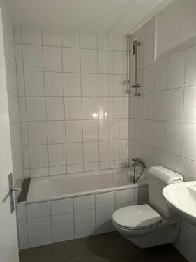 Foto - Wohnglück -renovierte 3 Zimmer-Wohnung