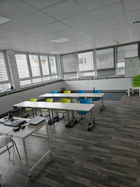 Foto - Büro-Praxisfläche mit 4 Arbeitsräumen 149m²