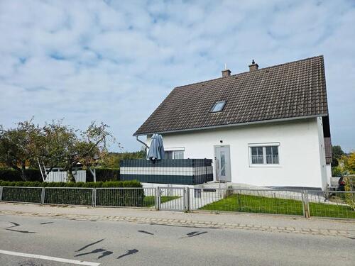 Foto - Gepflegtes Einfamilienhaus mit Charme - von privat