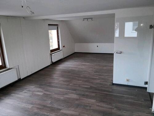 Foto - moderne Zwei-Zimmer-Wohnung mit Einbauküche