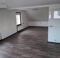 moderne Zwei-Zimmer-Wohnung mit Einbauküche - Sarstedt