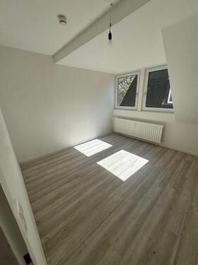 Foto - Sehr schöne sanierte 3 Zimmer Wohnung in Duisburg zu vermieten