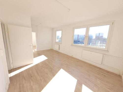 Foto - VIEL PLATZ & LICHT - 4 Zimmer, EBK & sonnigem Balkon